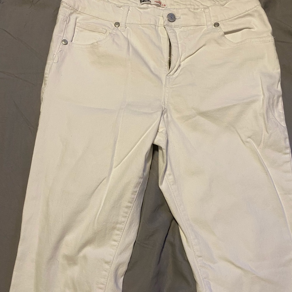 white jeans